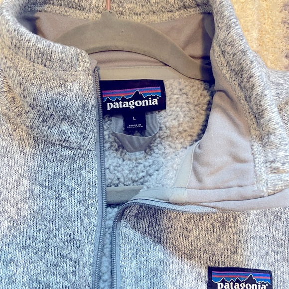 Patagonia Zip up - Picture 3 of 4